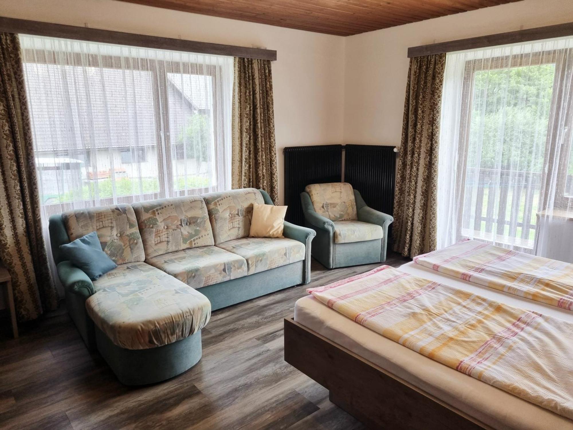 Guesthouse Schoba Typ A Kirchbach  ภายนอก รูปภาพ